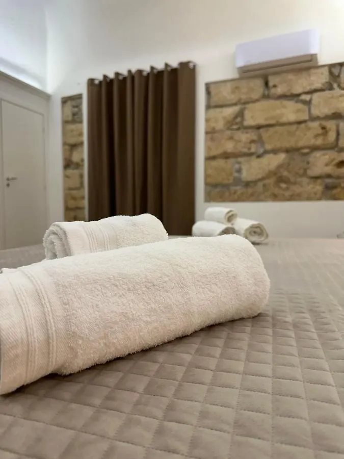 Il Moro Otel Carini 0*,
