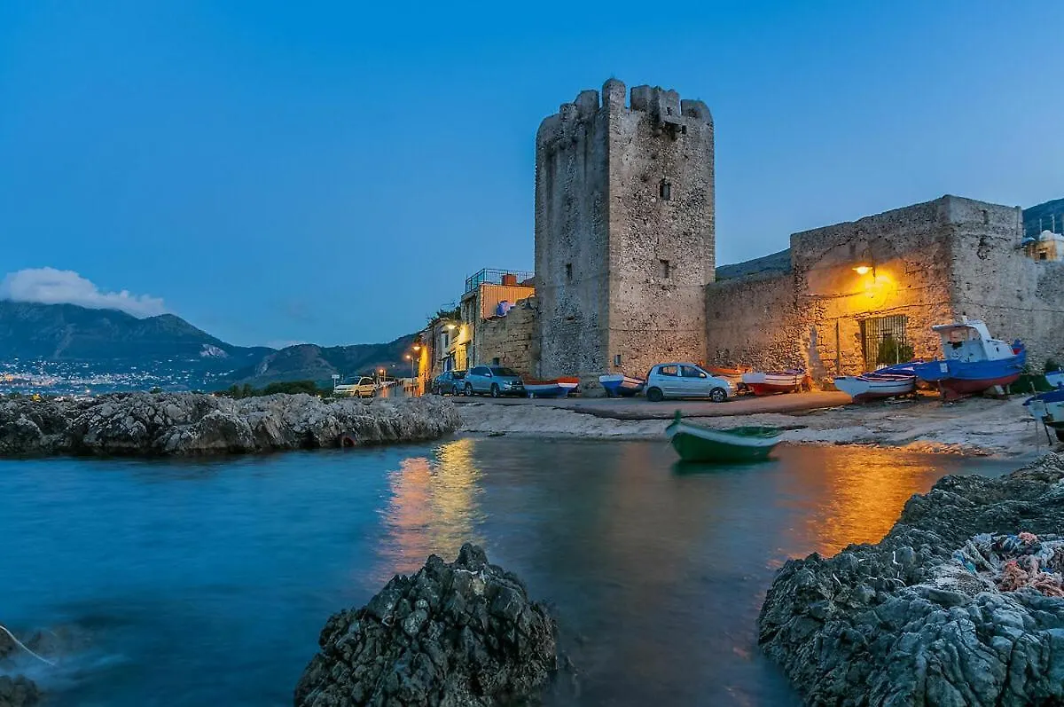 Il Moro Otel Carini İtalya