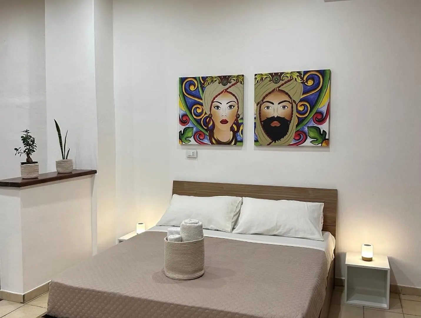 Il Moro Otel Carini Konukevi